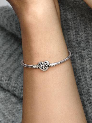 Family Tree Heart Clasp Snake Chain Bracelet