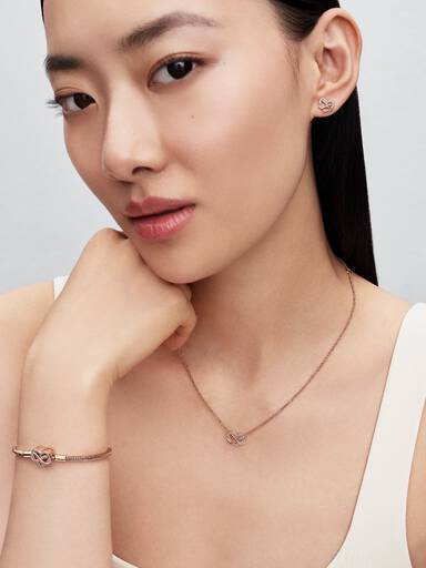 Sparkling Infinity Heart Collier Necklace