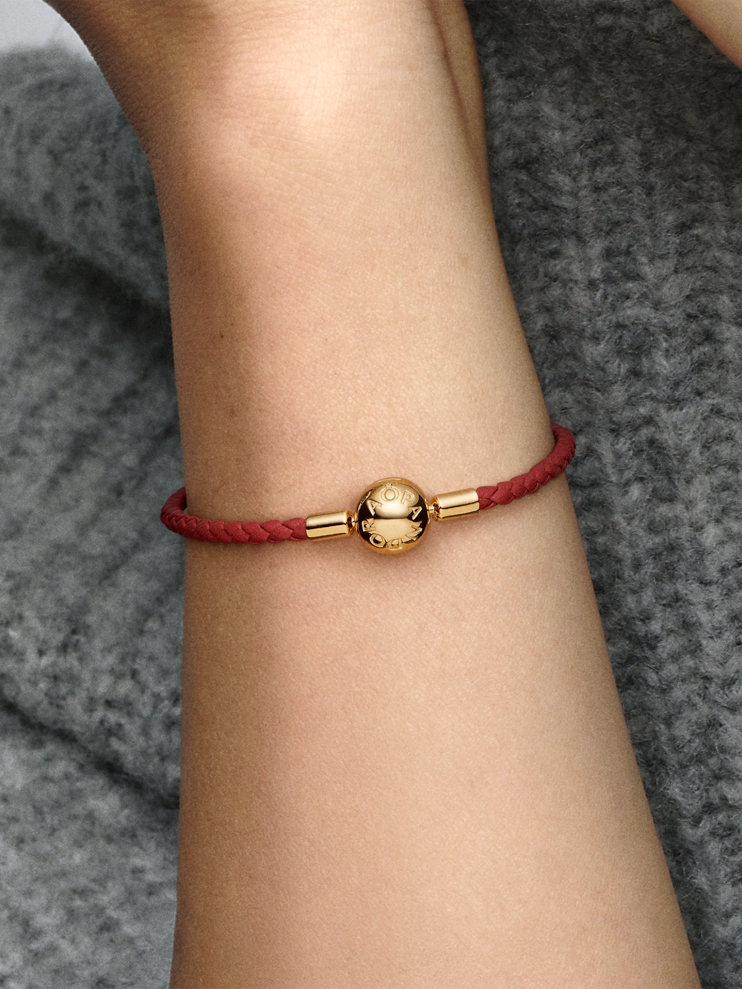 Pandora Moments Red Woven Leather Bracelet | Gold plated | Pandora SG