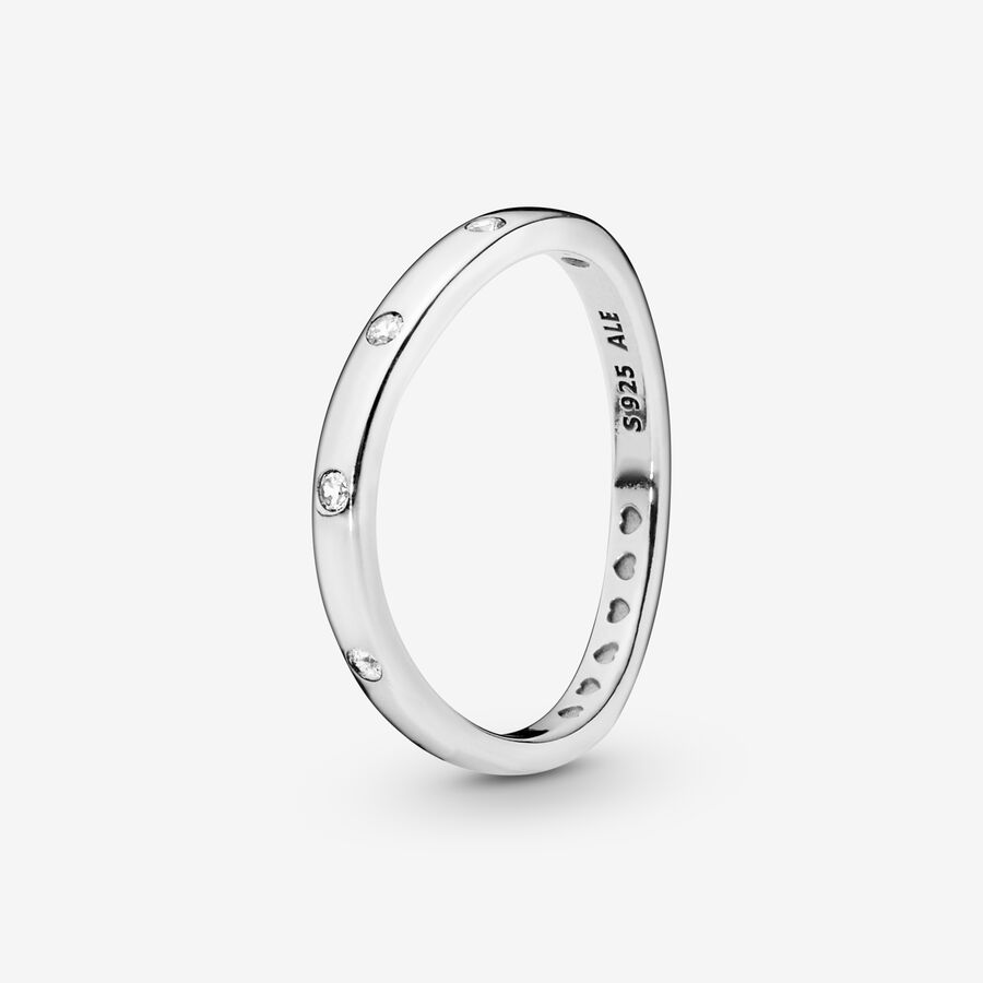 Minimalistic Curved Ring image number 0