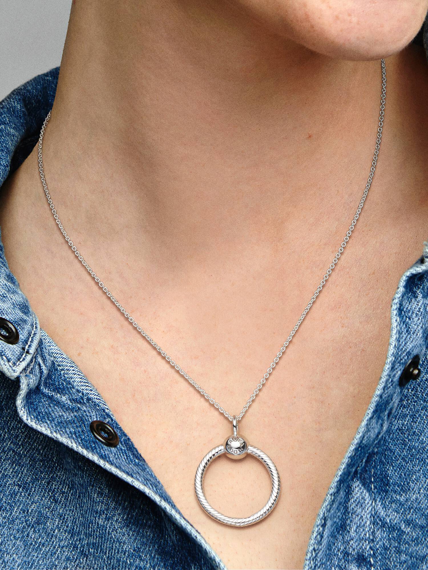 Small O Pendant