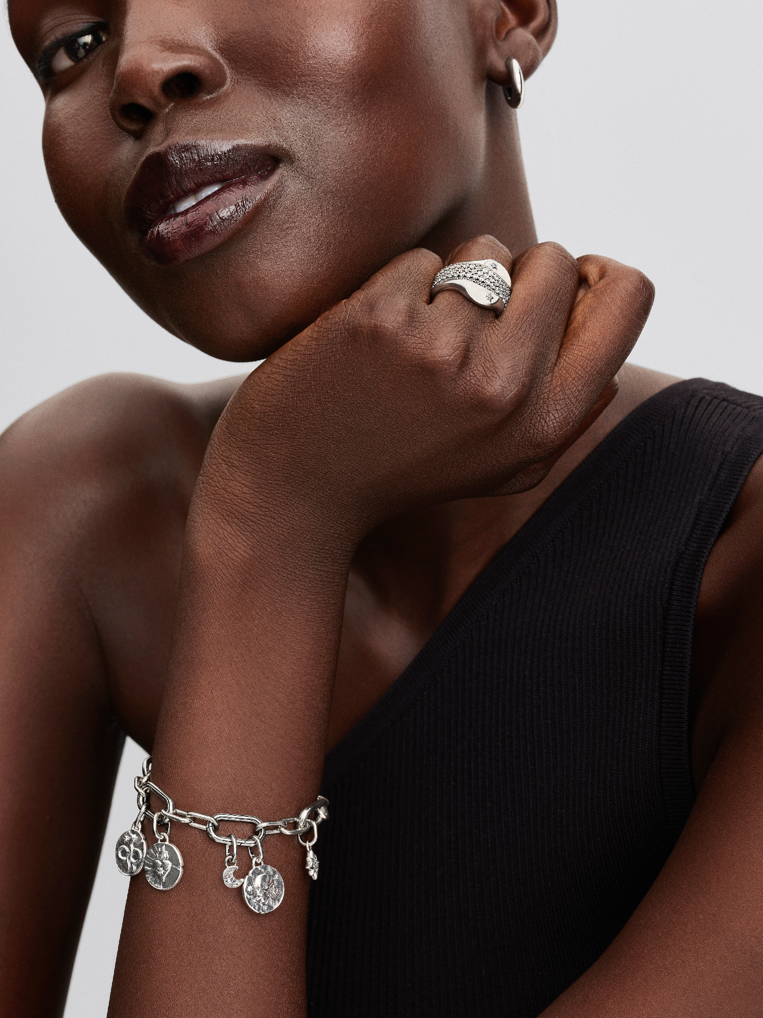 Infinity Snake Medallion Charm | Sterling silver | Pandora SG