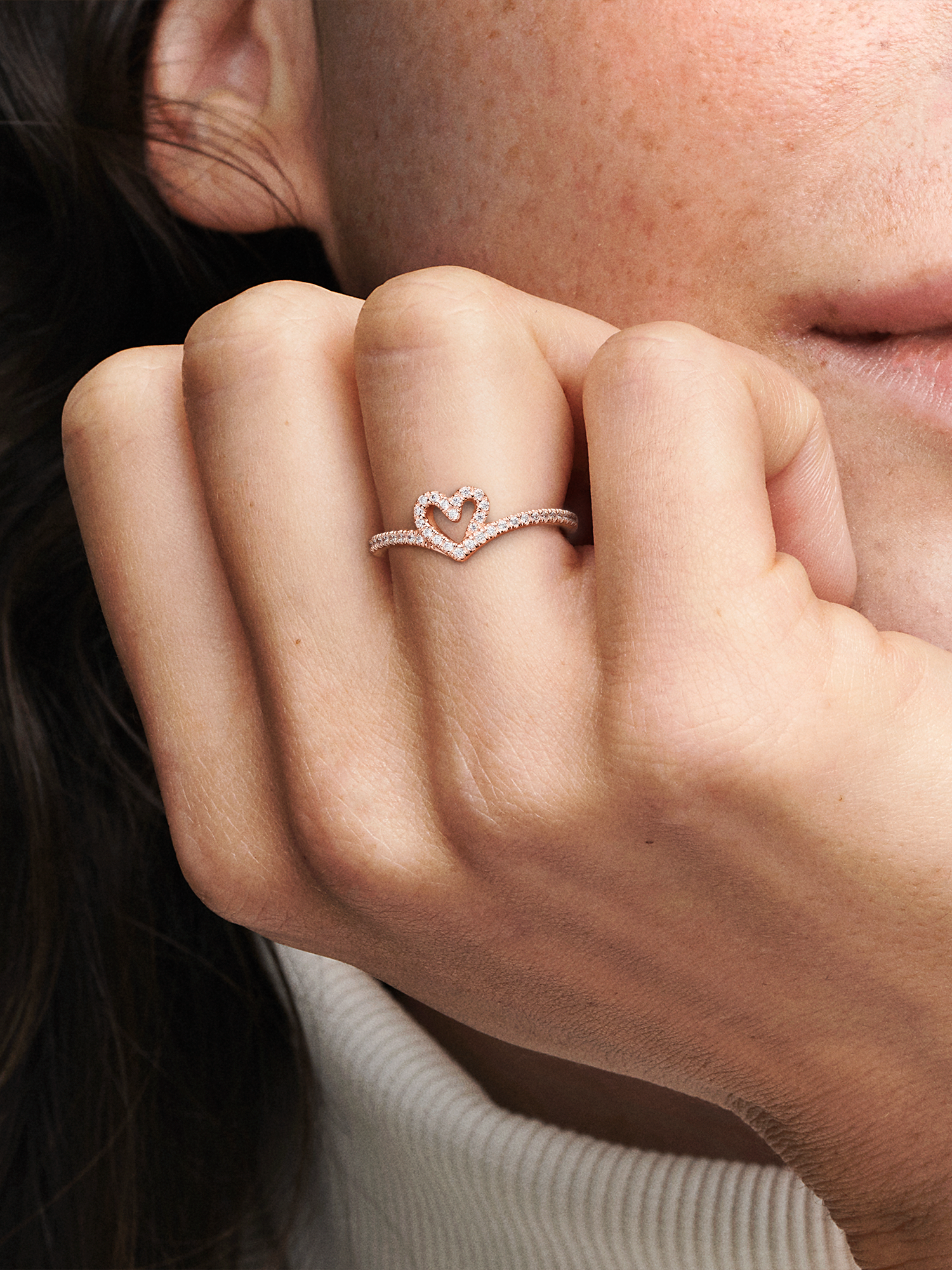 Sparkling Wishbone Heart Ring | Rose gold plated | Pandora SG