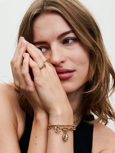 snake chain bracelet