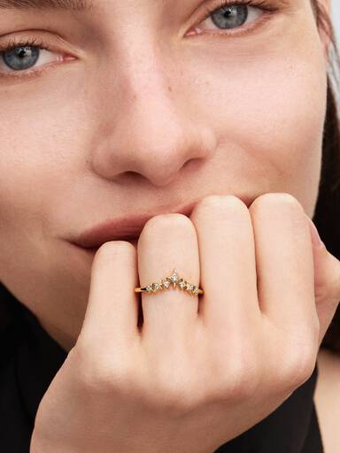 Tiara Stars Ring
