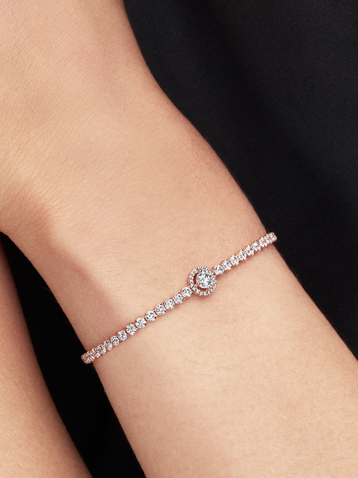 Sparkling Halo Tennis Bracelet | Rose gold plated | Pandora SG