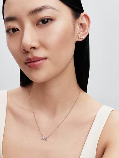 Sparkling Bow Necklace