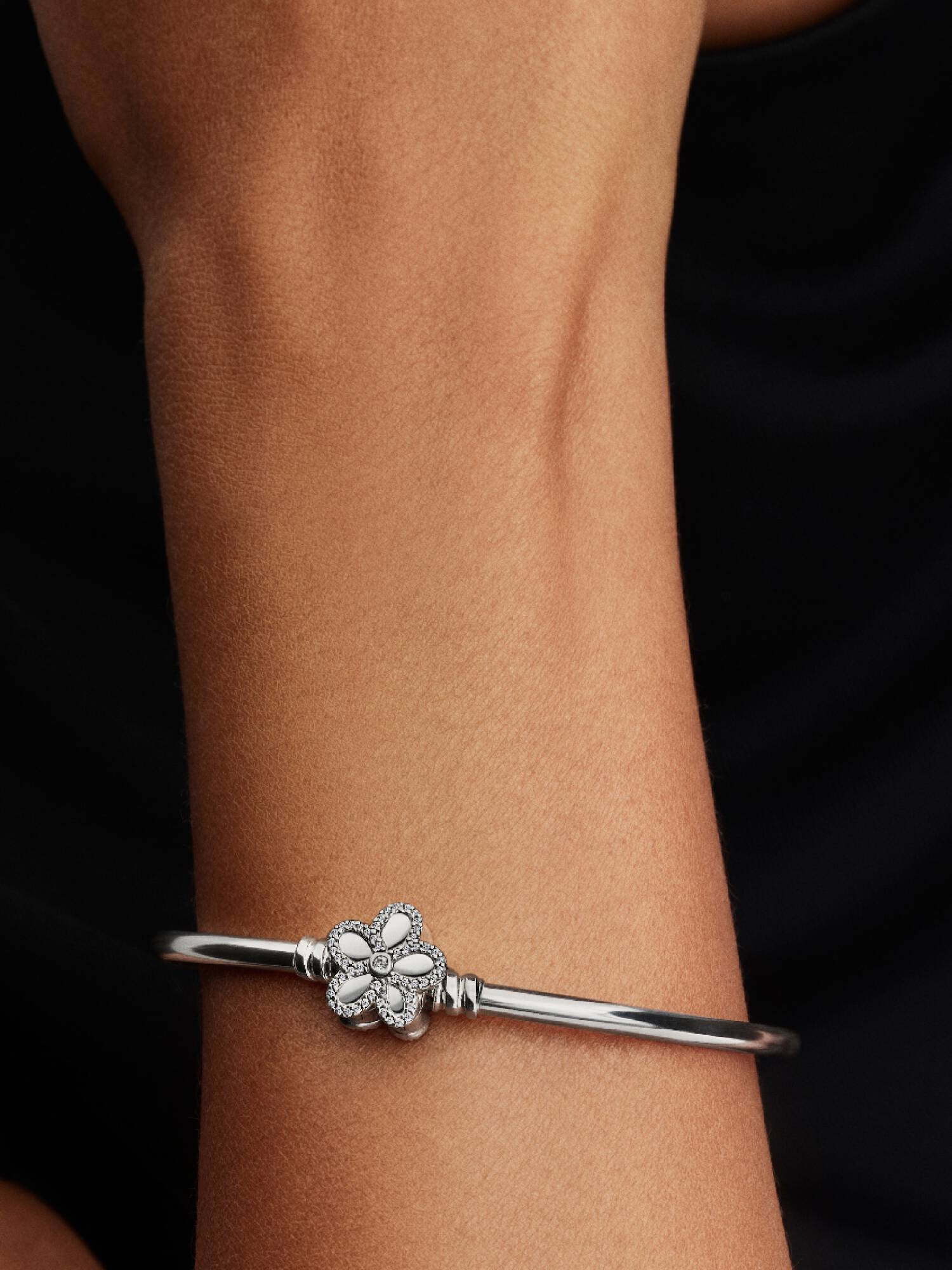 Pavé Flower Bangle