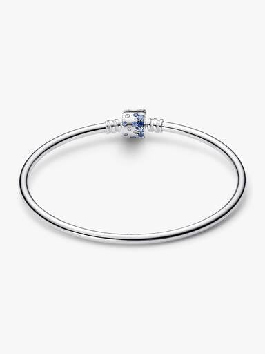 Sparkling Barrel Clasp Bangle